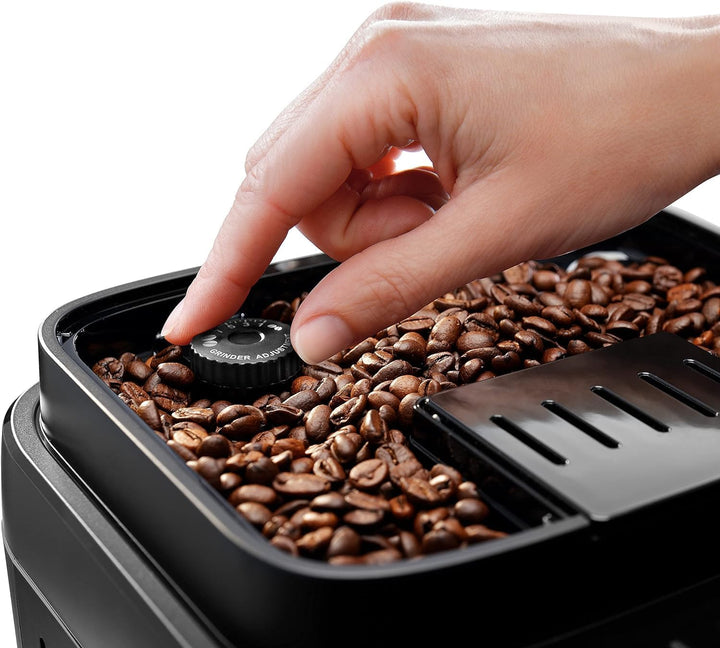 De'Longhi Magnifica Evo ECAM 292.81.B Kaffeevollautomat mit LatteCrema Milchsystem, 7 Direktwahltasten für Cappuccino, Espresso und weitere Kaffeespezialitten, 2-Tassen-Funktion, Schwarz