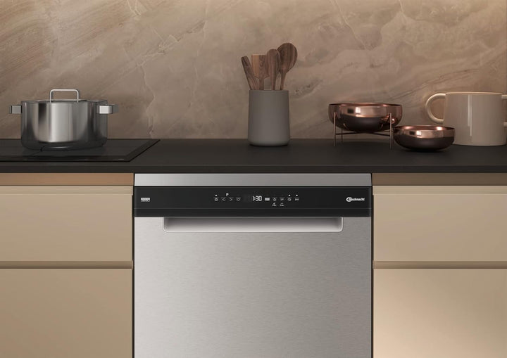 Bauknecht B7F HP43 XA Freistehender Geschirrspüler/ 60 CM/ 15 Maßgedecke/PowerClean Pro-Effektive Hochdruckdüsen/Natural Dry-Automatische Türoffnung-Bessere Trocknung/Maxi Space-Mehr Innenraum