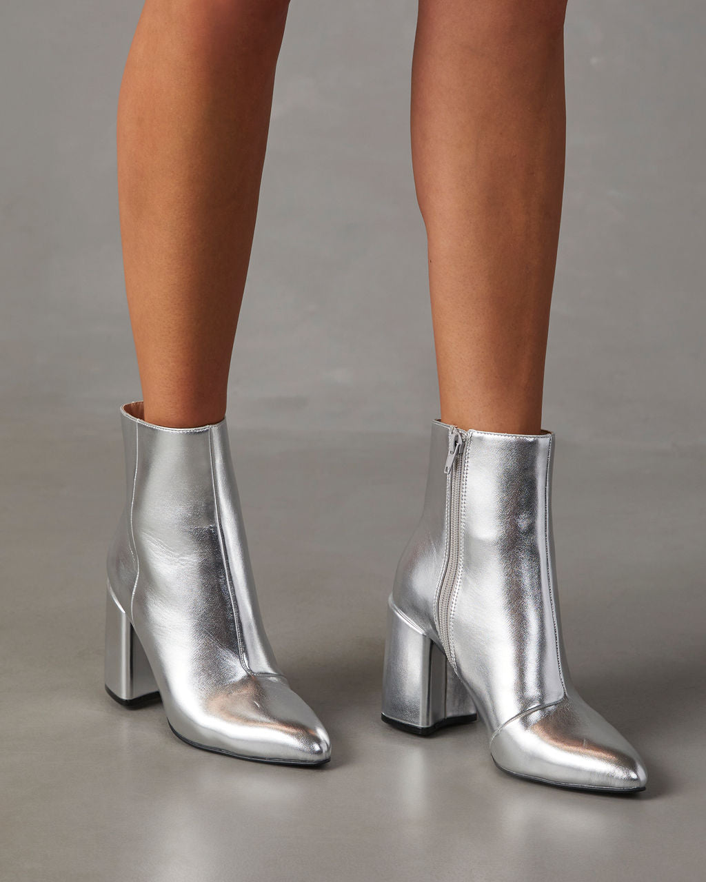 Botas Metálicas para Mujeres | Tacón Alto Plateado