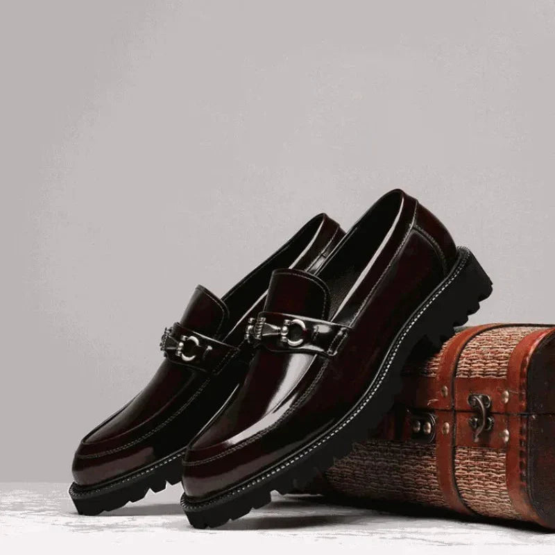 Mocasines de Cuero para Hombre con Hebilla Metálica y Suela de Goma Antideslizante - Zapatos de Vestir Clásicos y Cómodos