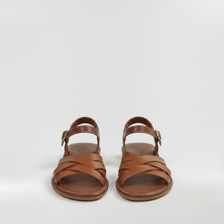 Flache Damensandalen mit breiten Riemen für den Sommer