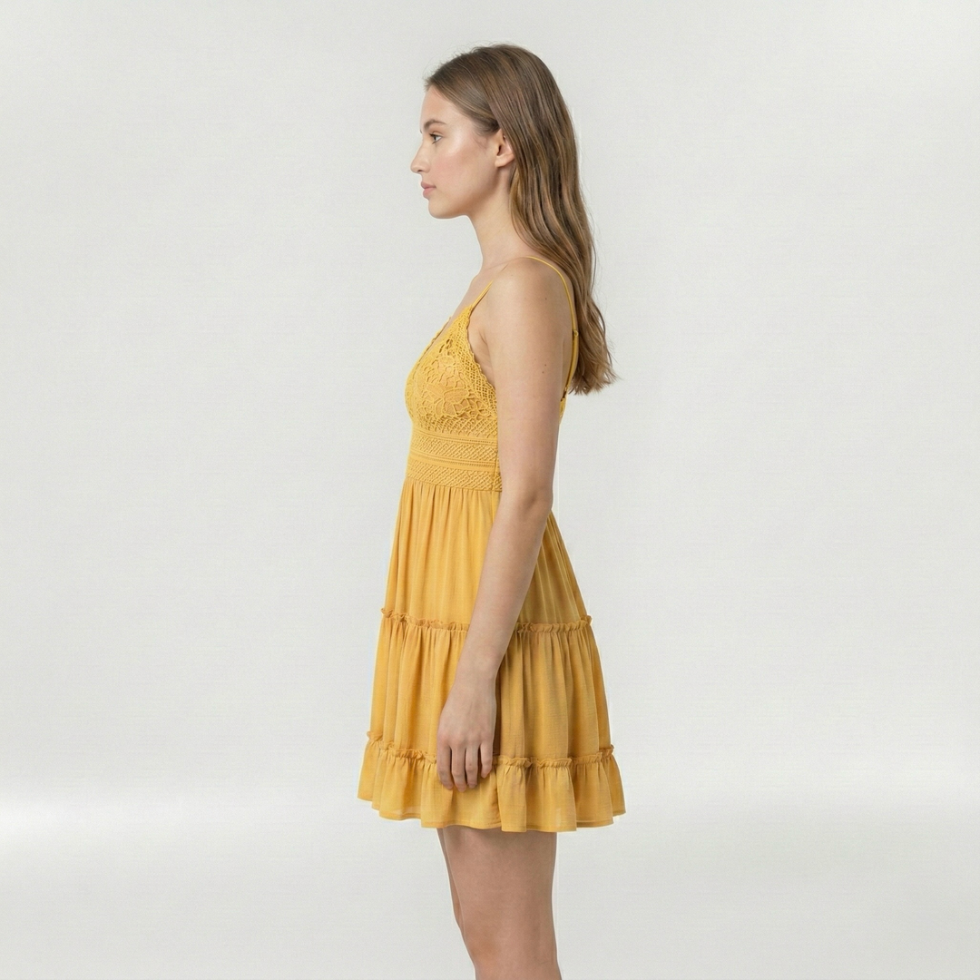 Vestito corto con spalline e volant da donna