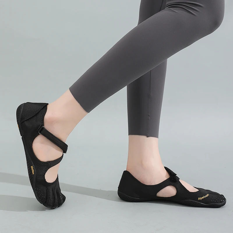 Pantofi cu cinci degete pentru femei, încălțăminte barefoot cu talpă cu tracțiune ridicată și design flexibil pentru mișcare naturală