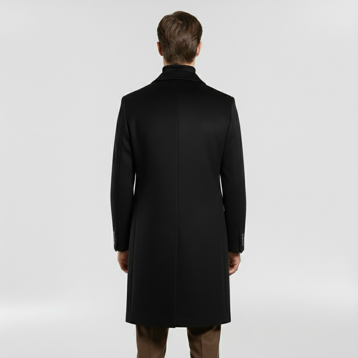 Klasický plášť pro elegantní a neformální zimní a pracovní soupravy