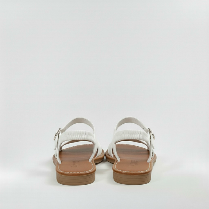 Flache Damensandalen mit breiten Riemen für den Sommer