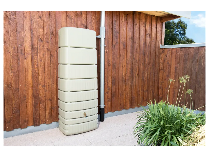 4rain Regentonne »SLIM«, 650 Liter Volumen, inklusive Auslaufhahn und Windsicherung