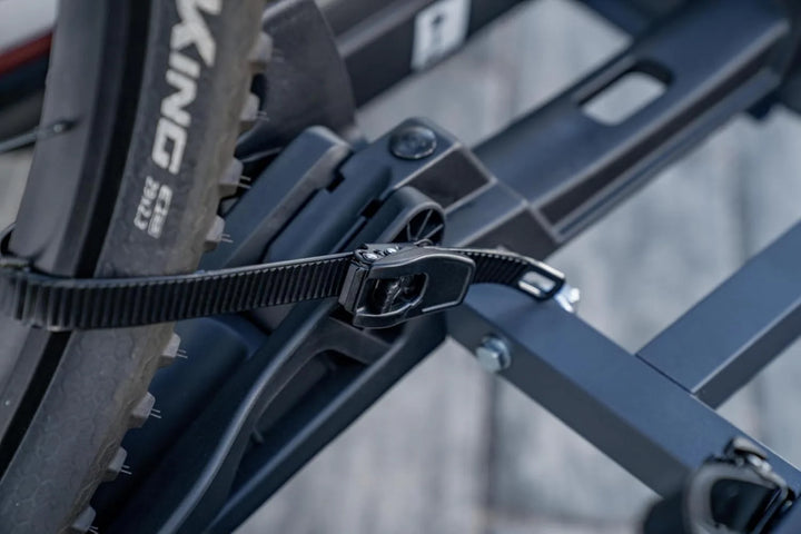 Fischer Kupplungs-Fahrradträger ProlineEvo 2, für 2 Fahrräder bis 60kg Nutzlast, E-Bike geeignet, vormontiert, abschließbar, faltbar