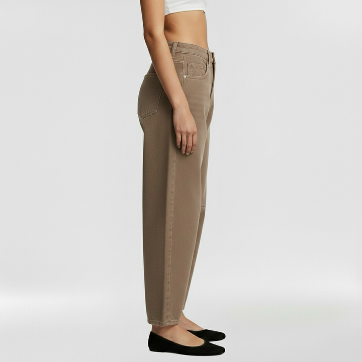 Dámské džíny s přímým střihem na každodenní nošení