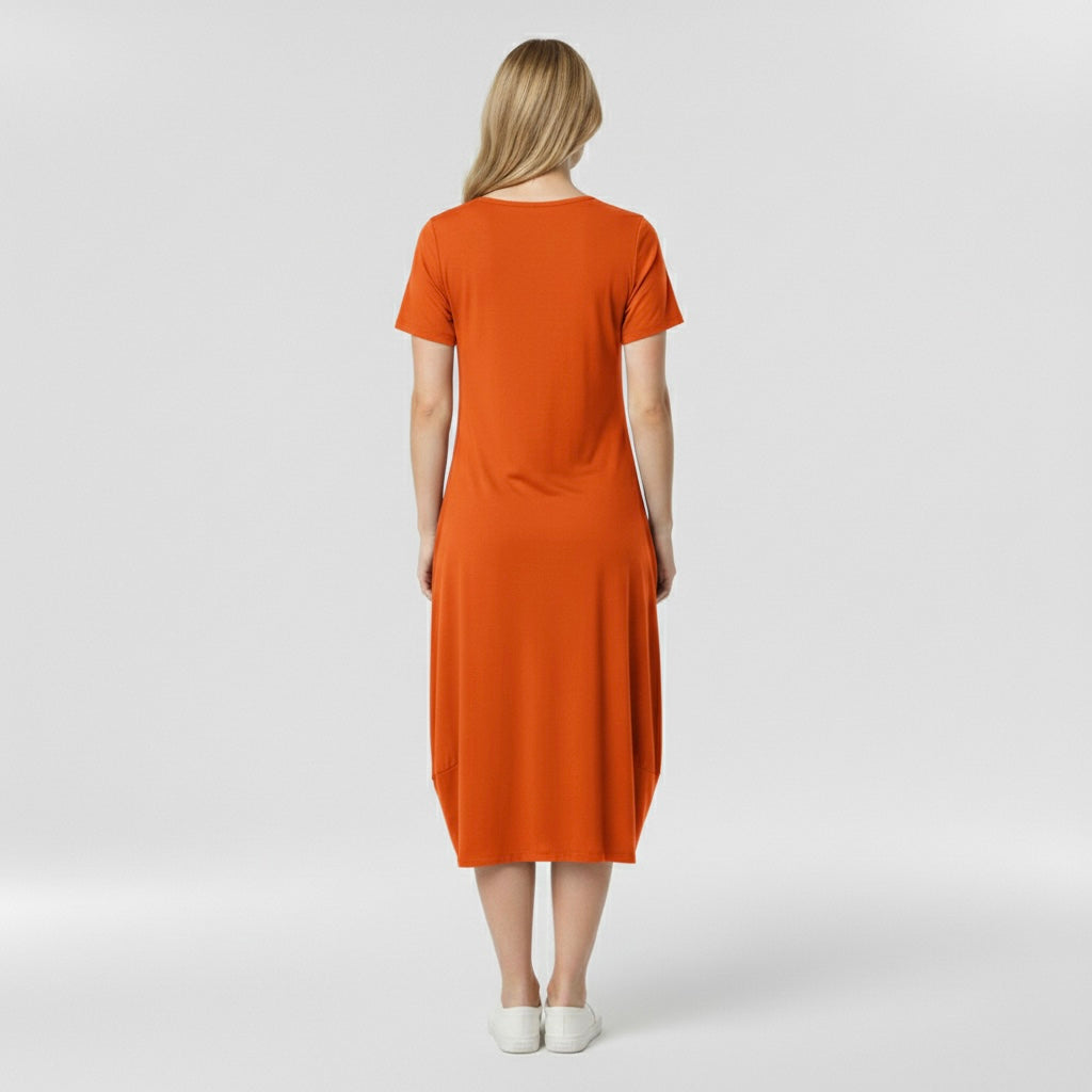 Marzenna | elegantní šaty zvýrazňující pas, nabízející uvolněný styl