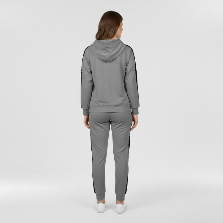 Dvoudílná souprava pro ženy s mikinou a pohodlnými kalhotami