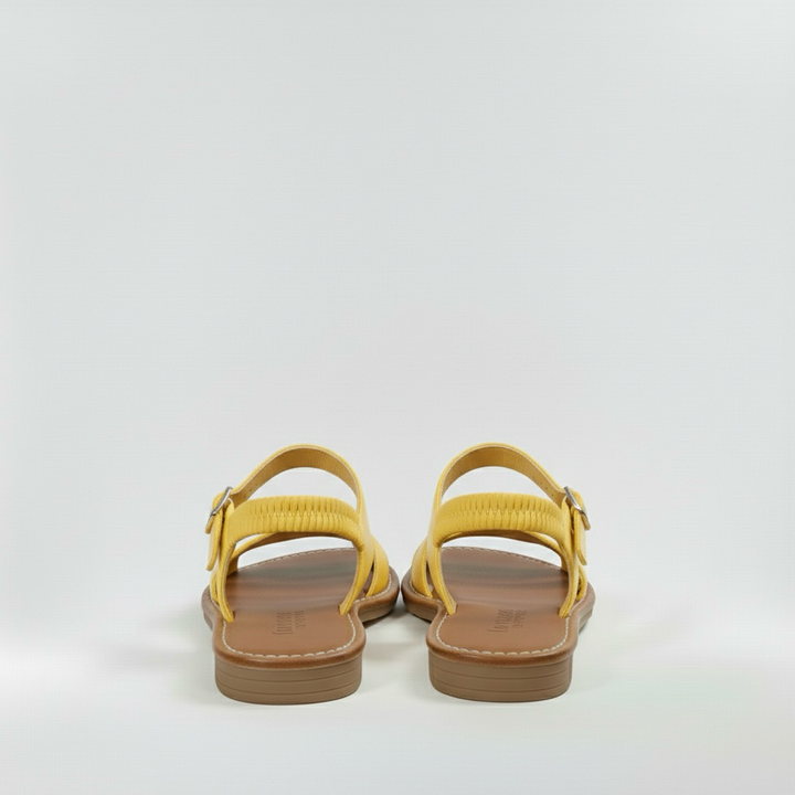 Flache Damensandalen mit breiten Riemen für den Sommer