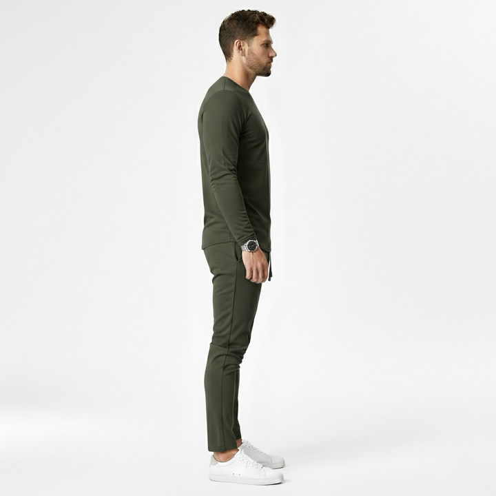 Conjunto de chándal para hombre con sudadera y joggers para una comodidad informal