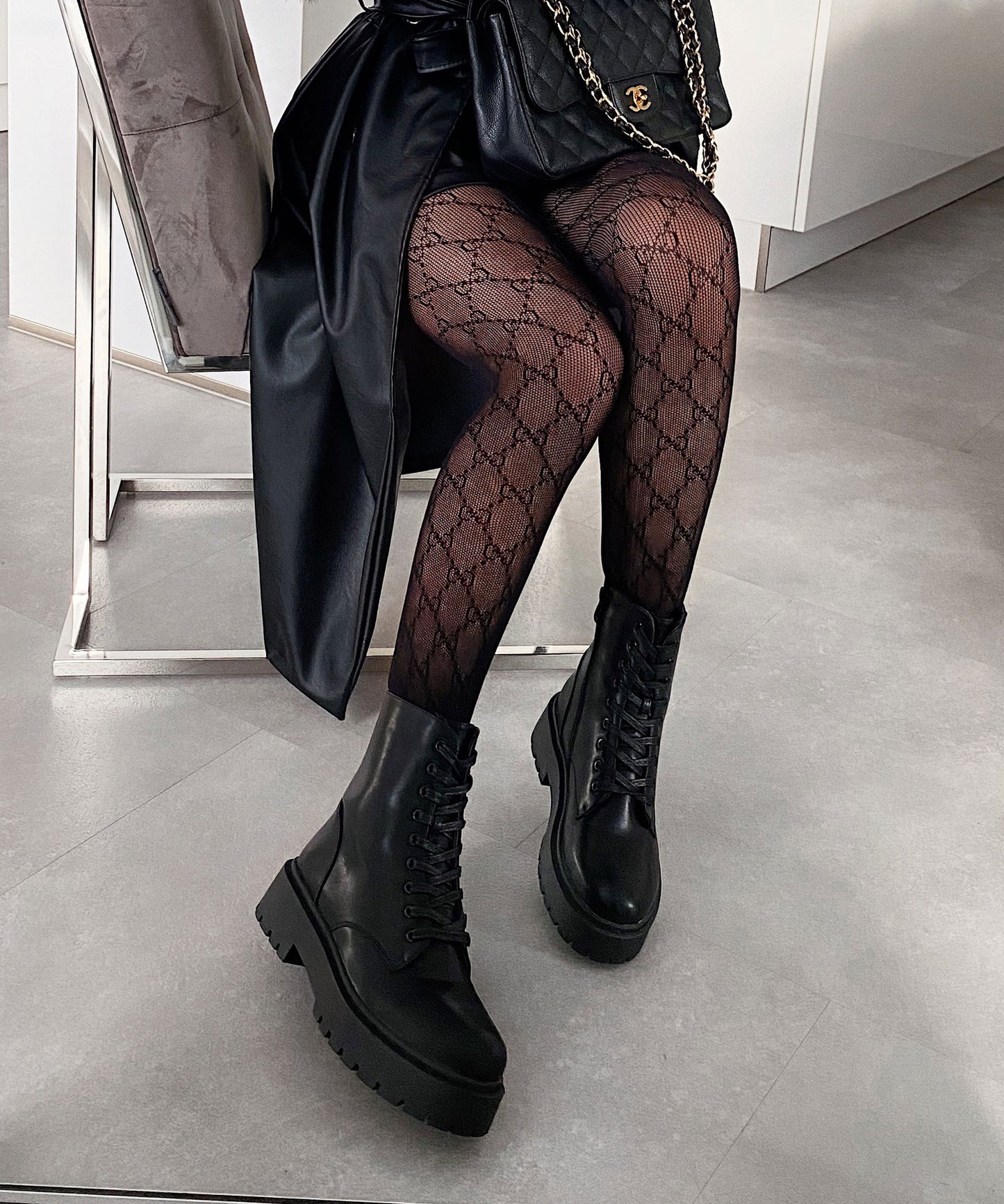 Botas de Combate Negras para Mujeres | Con Plataforma y Cordones