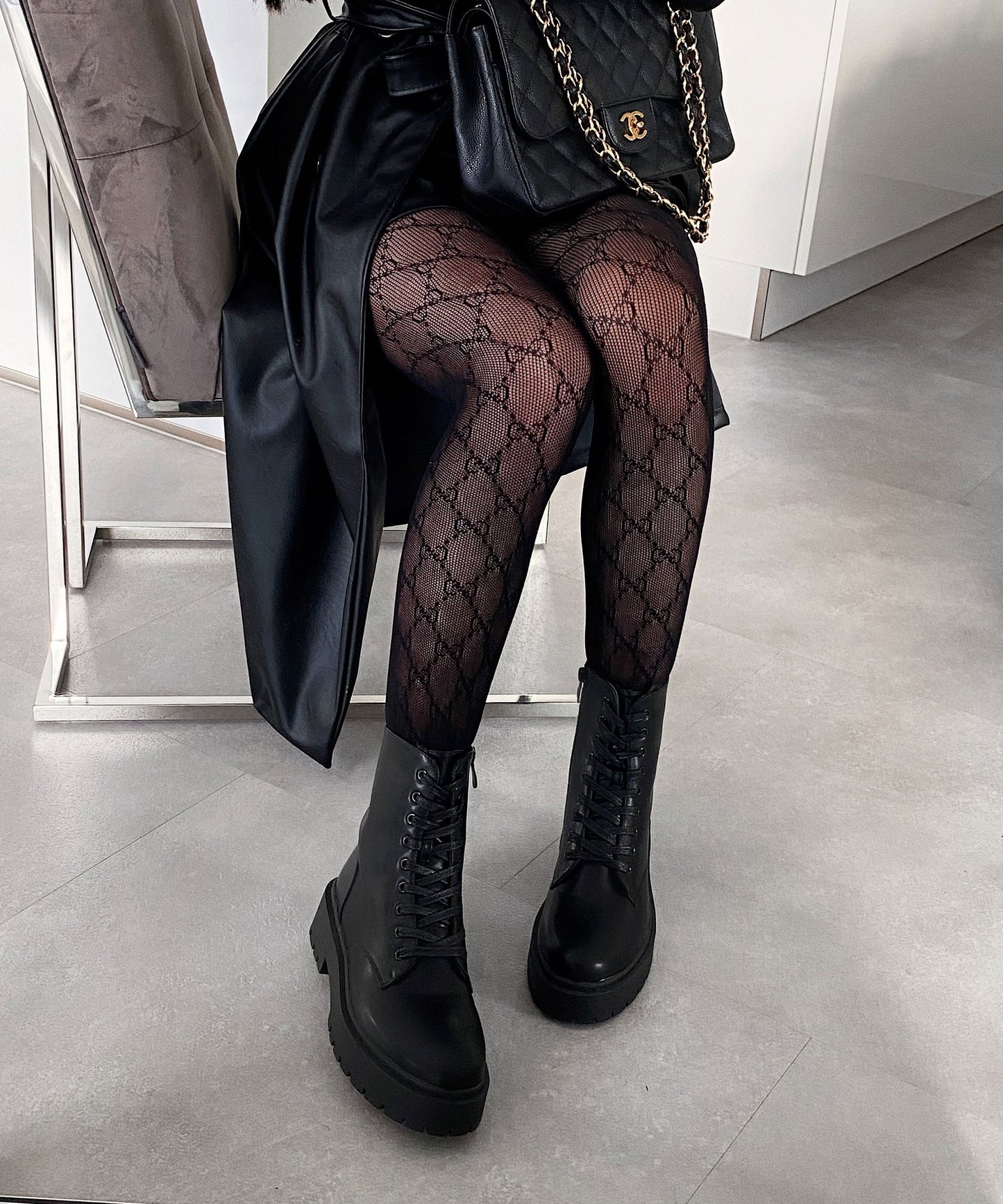 Botas de Combate Negras para Mujeres | Con Plataforma y Cordones