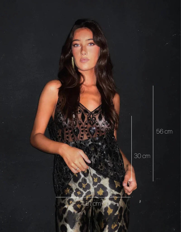 Kate Top Mujer – Elegante Top con Detalles Ornamentales y Corte Cómodo