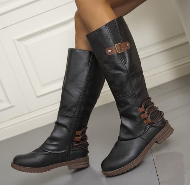 Botas Altas de Mujer | Aspecto de Cuero y Detalle de Hebilla