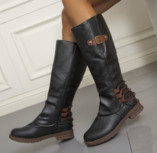 Botas Altas de Mujer | Aspecto de Cuero y Detalle de Hebilla