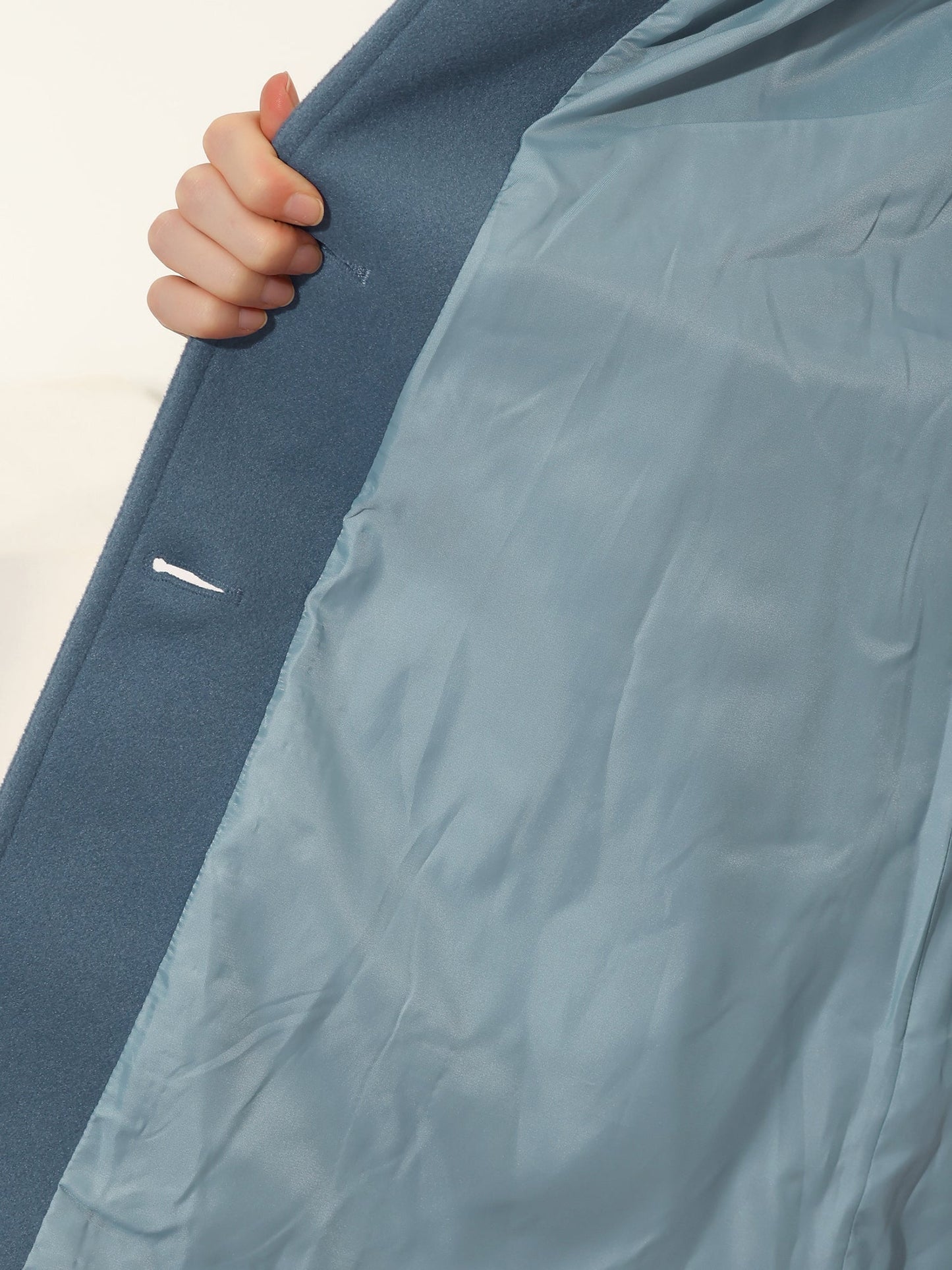 Abrigo de Invierno para Mujeres con Cierre de Botones | Clásico y Elegante